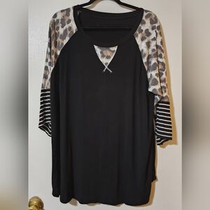 Source Unknown Black Leopard and Striped Long Sleeve Top
